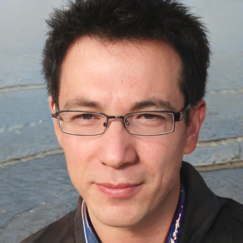 Stellan Lindqvist, Senior Financial Strategist